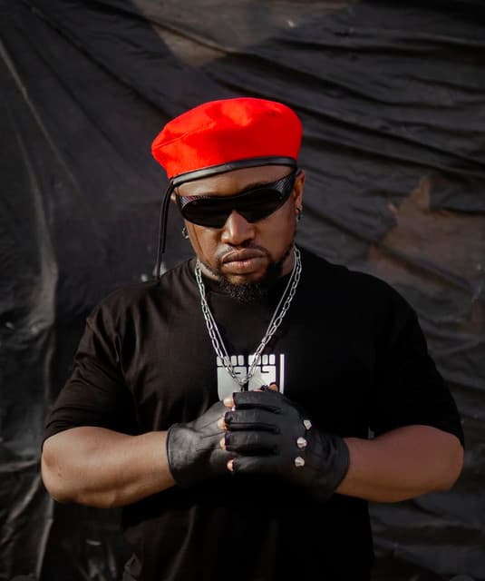 KIING LU artist profile image