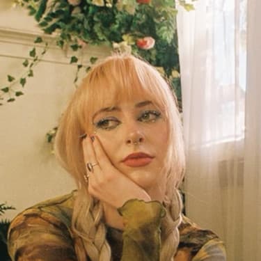mazie artist profile image