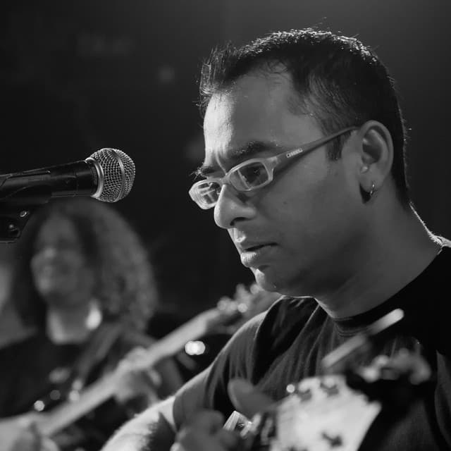 Ashutosh Phatak artist profile image