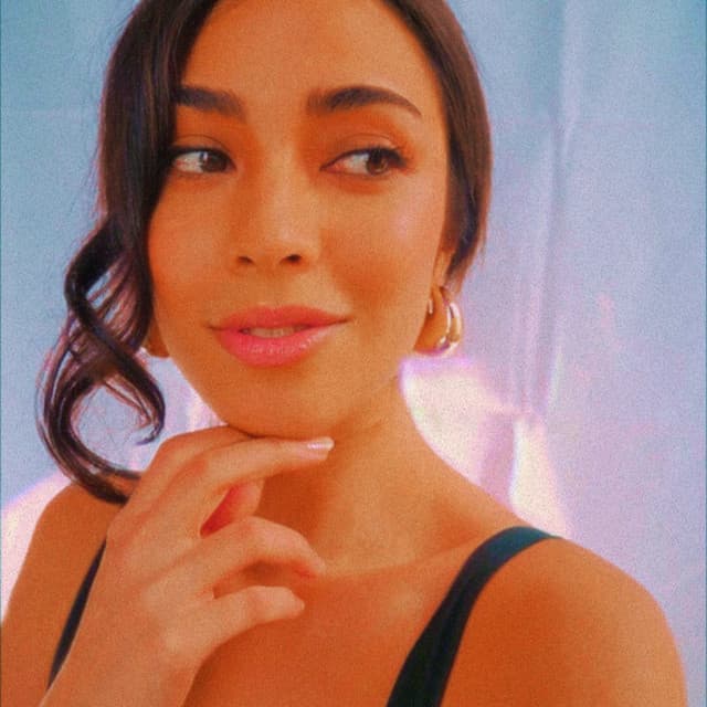 Estelle Perrault artist profile image