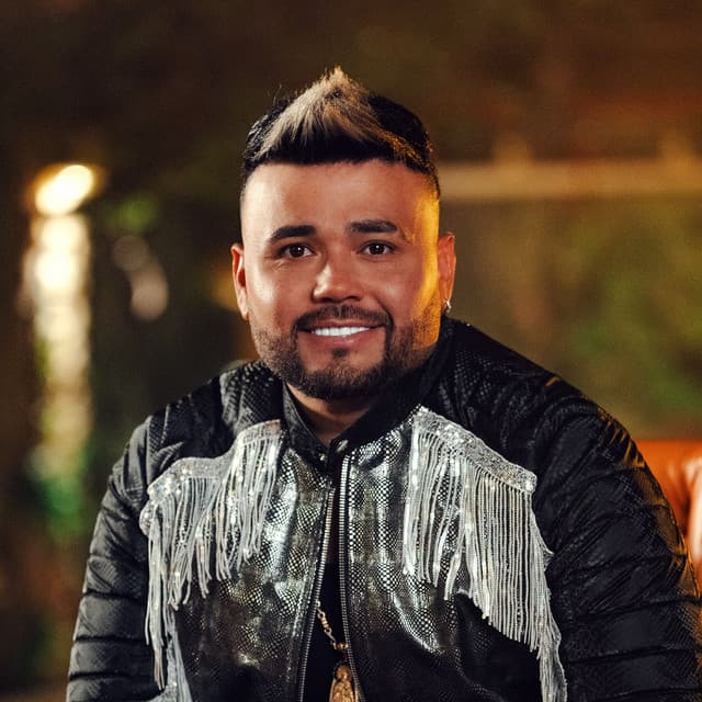 Ciro Quiñonez artist profile image