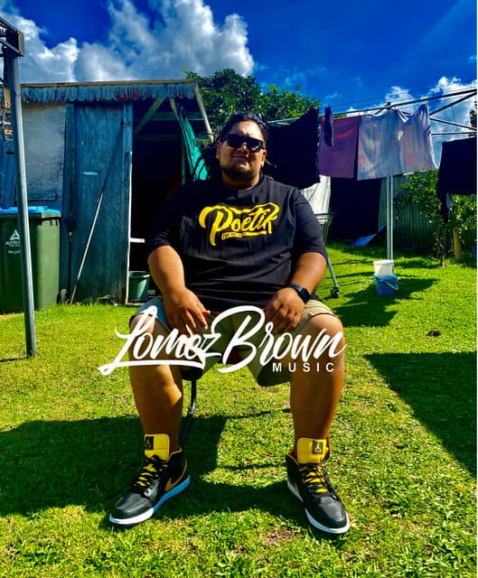 Lomez Brown artist profile image