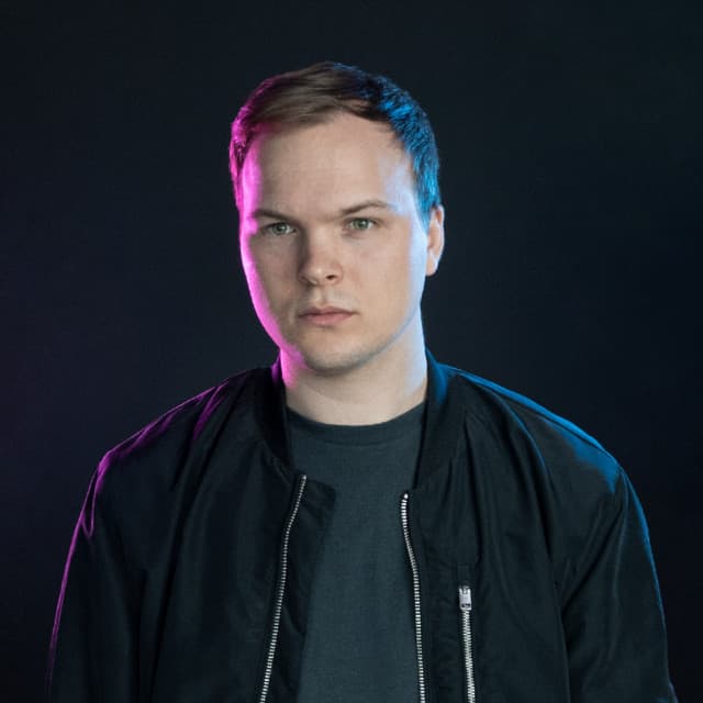 Mo Falk artist profile image