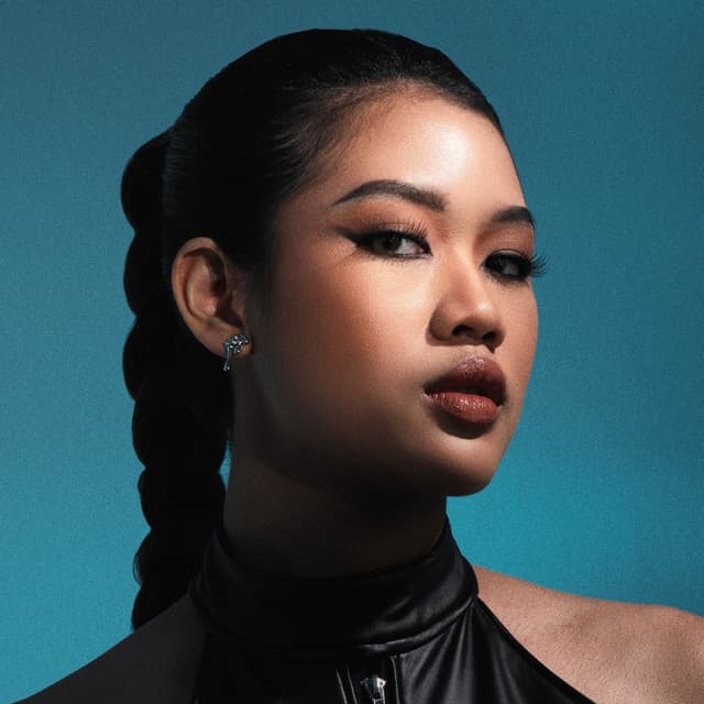 Annisya artist profile image