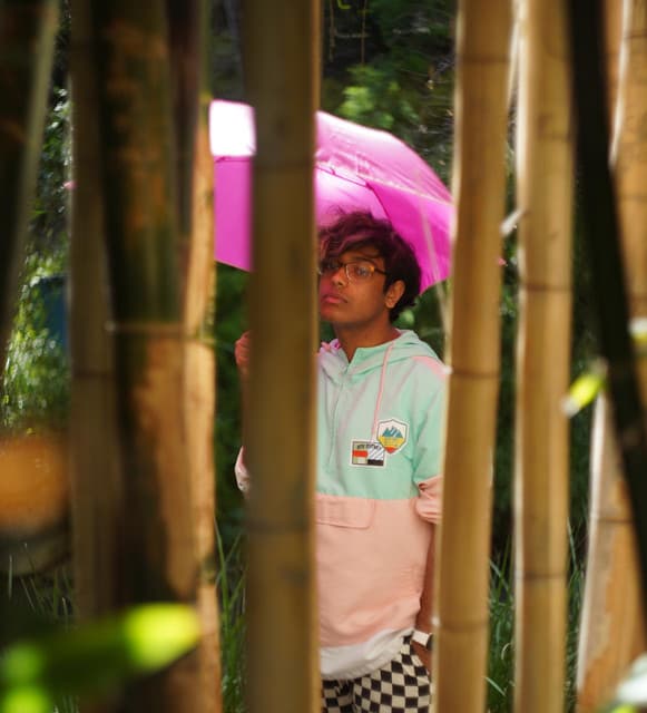 yitaku artist profile image