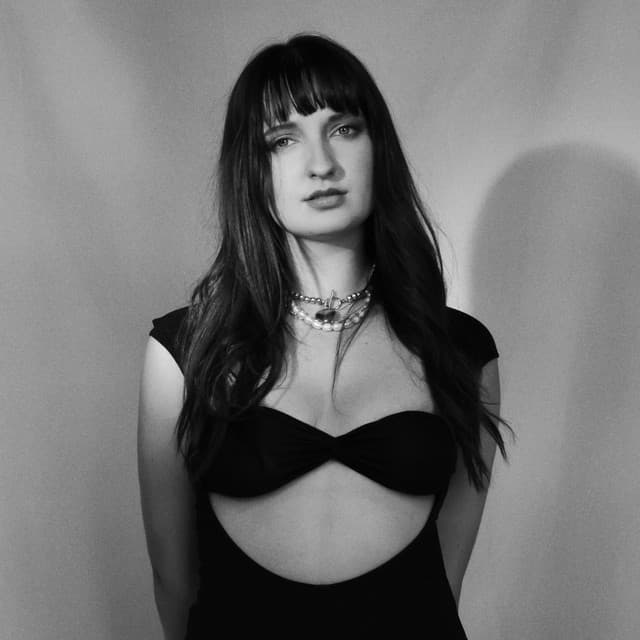 Madison Cunningham's artist profile image