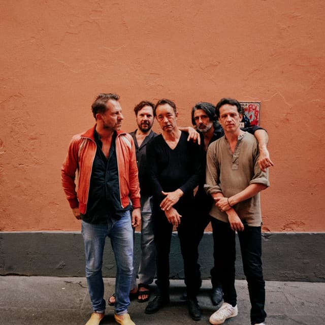 dEUS artist profile image