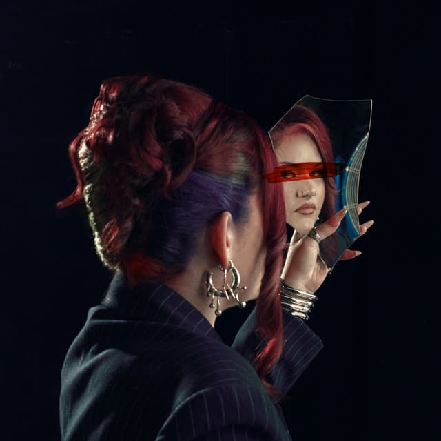 Mae Stephens artist profile image