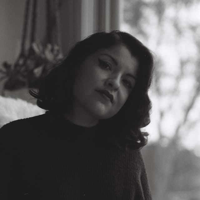 Irene Diaz artist profile