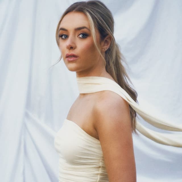 Grace Tyler artist profile image