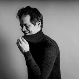 Benjamin Grosvenor's artist profile image