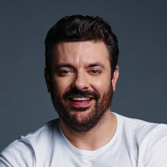 Chris Young's artist profile image