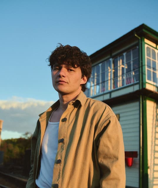 Finn Forster artist profile image