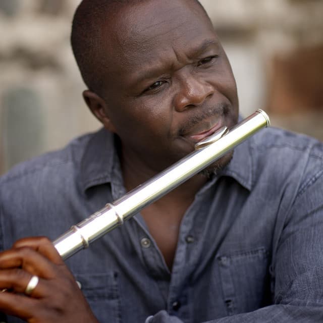 Samite artist profile image