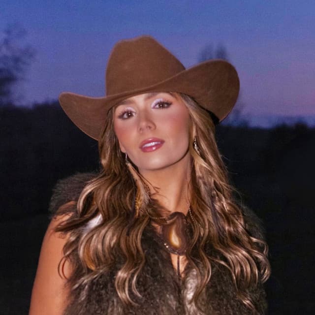 Alyssa Flaherty artist profile