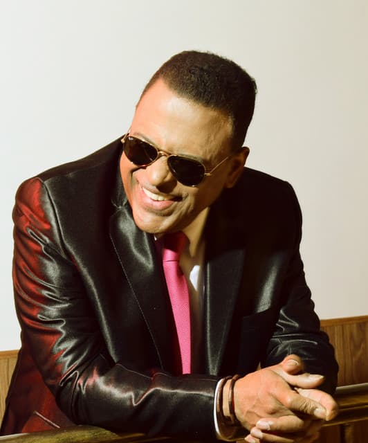 Wilfrido Vargas artist profile image