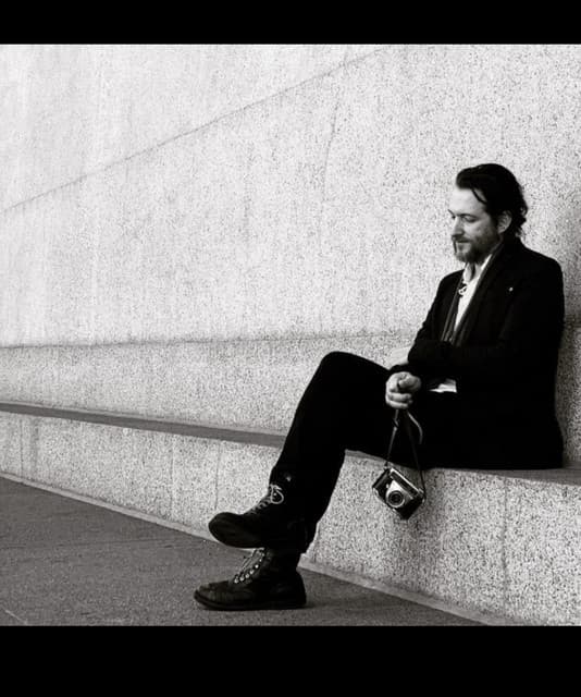 Matthew Perryman Jones's artist profile image