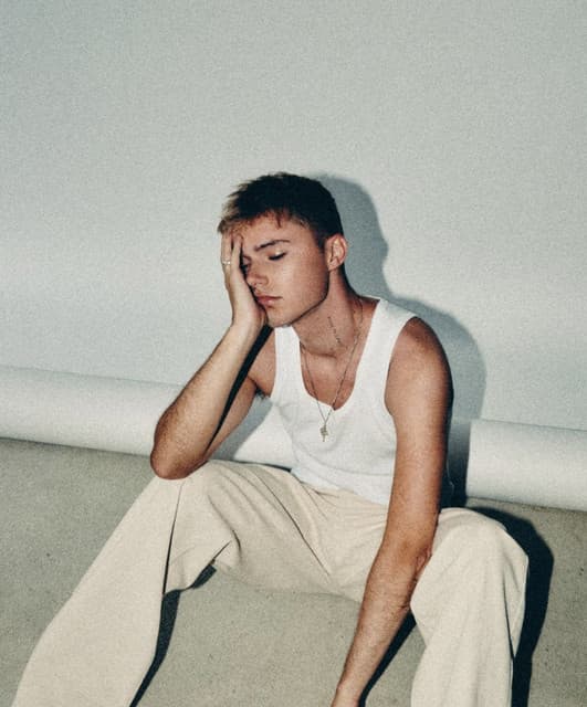 HRVY artist profile image