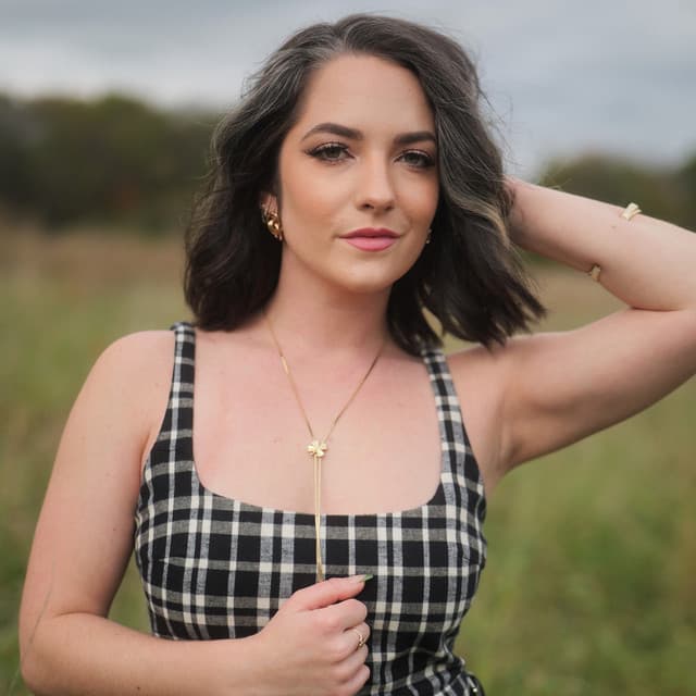 Haley Mae Campbell artist profile image