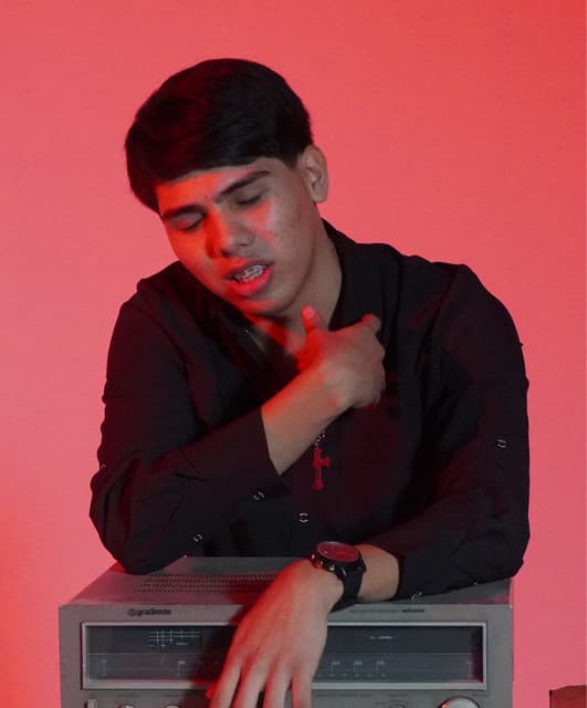 El Esparza artist profile image