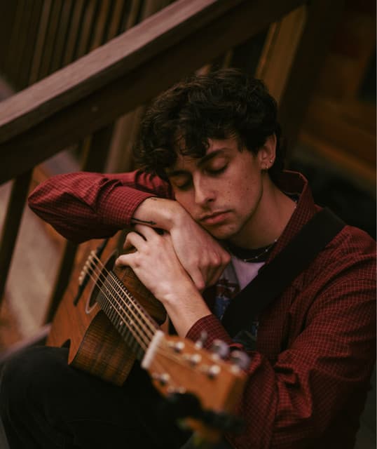 Zach Hood artist profile image
