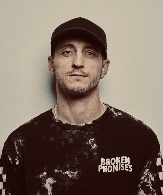 Niereich artist profile image