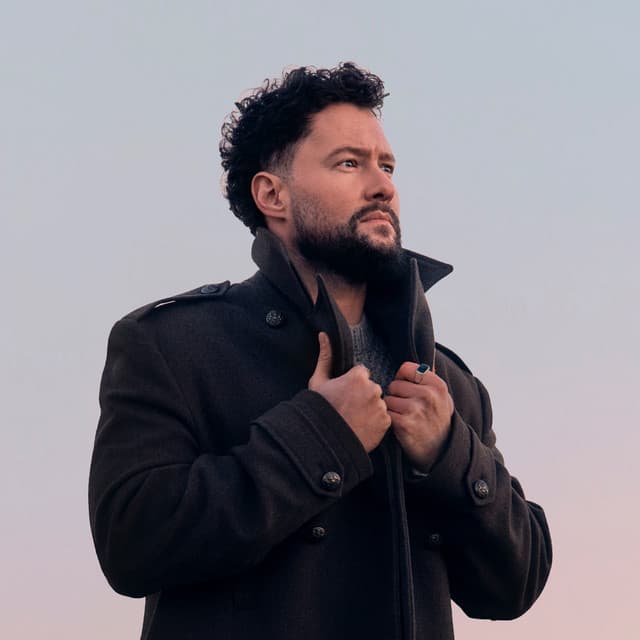 Calum Scott's artist profile image