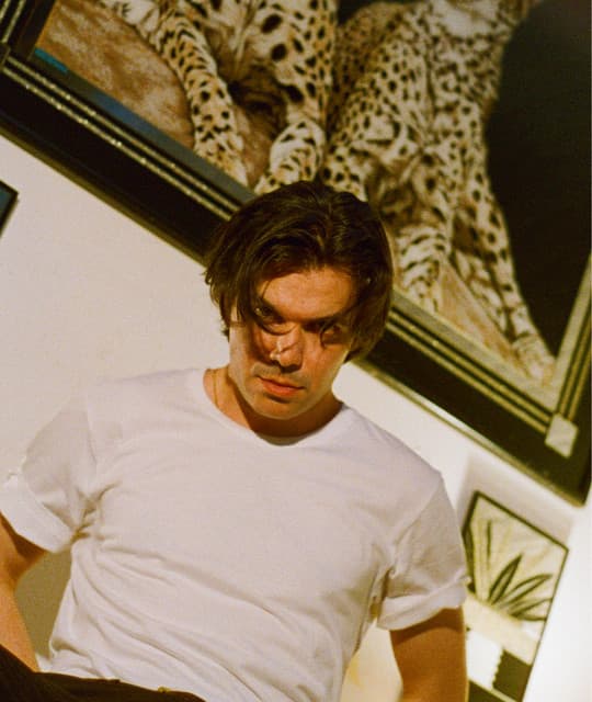 José Junior artist profile image