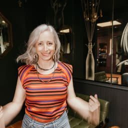 Laura Veirs's artist profile image