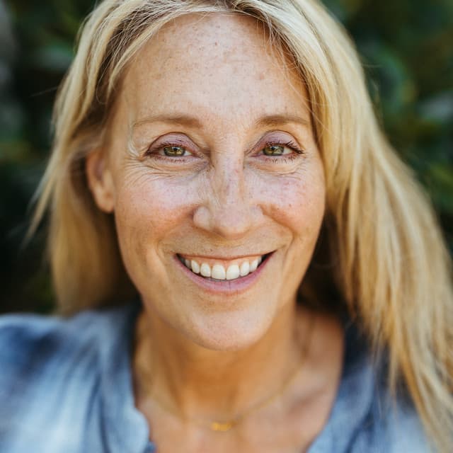 Amy Speace artist profile image