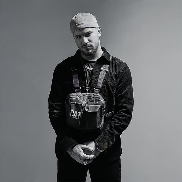 Muslim artist profile image