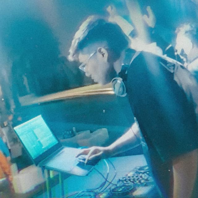 DJ Crazy artist profile image