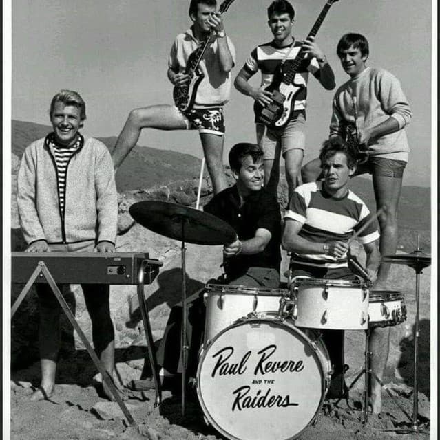 Paul Revere & The Raiders artist profile image