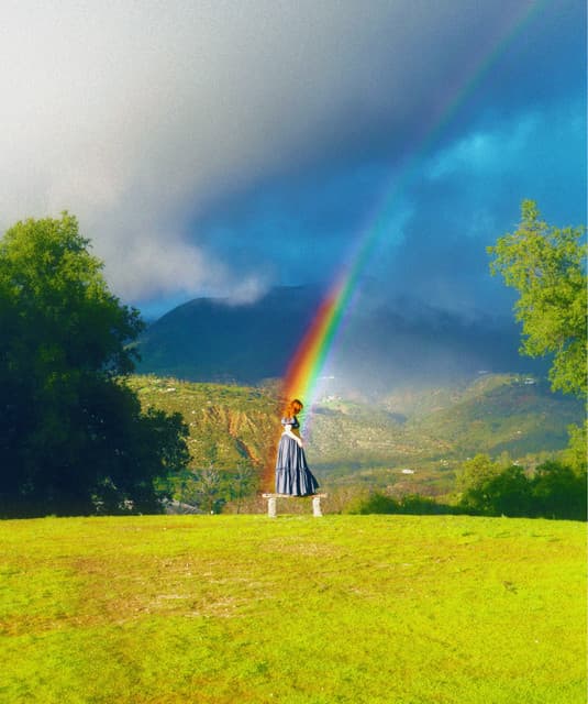 Anna Wise artist profile image