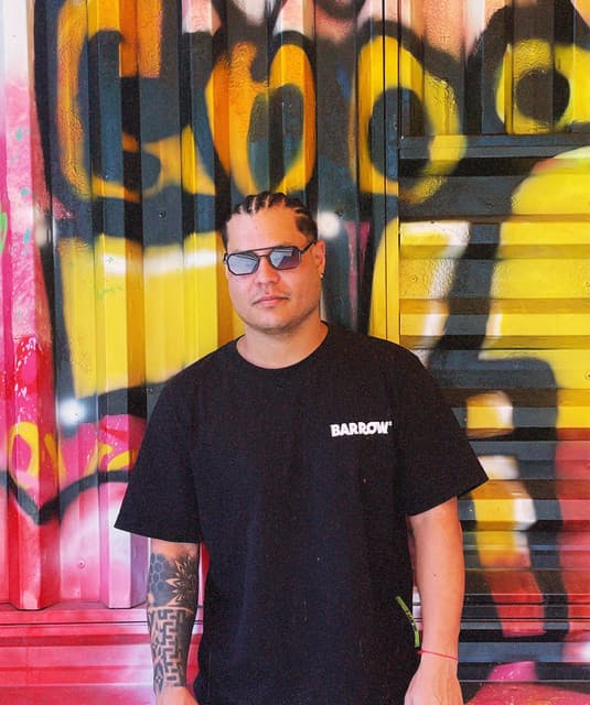 Jhonny V artist profile image