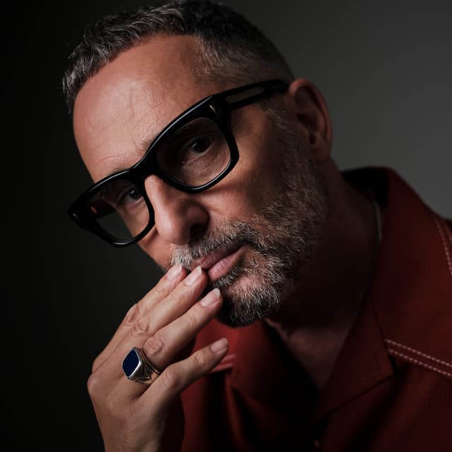 Jorge Drexler artist profile