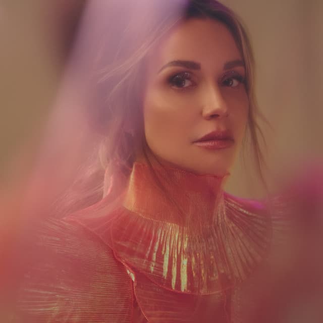 Carly Pearce's artist profile image