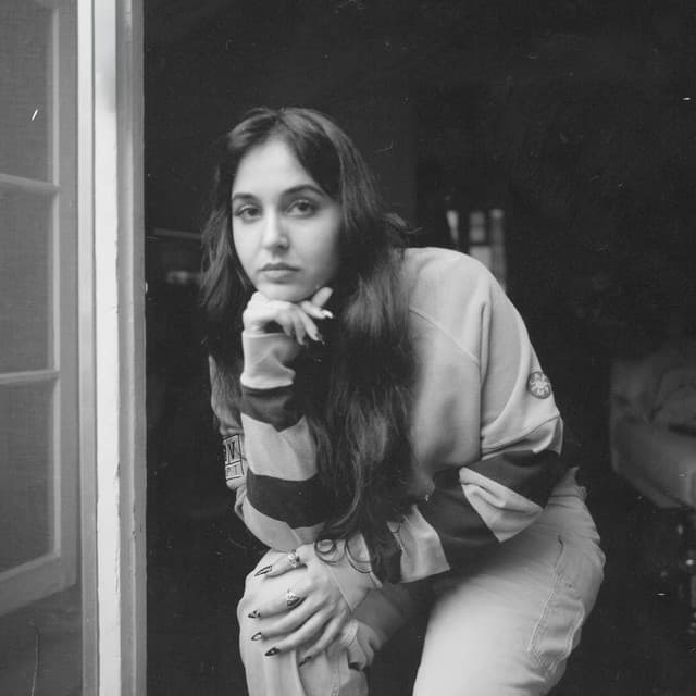 Yana artist profile