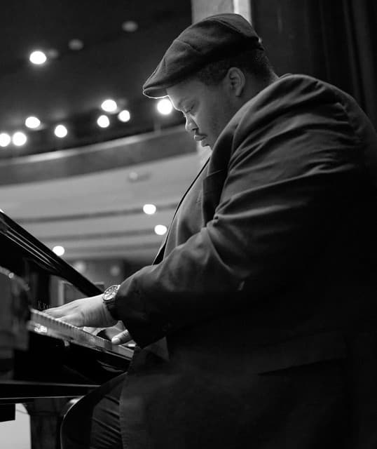 Kevin Day artist profile image