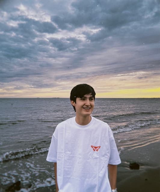 Manuelvezz artist profile image