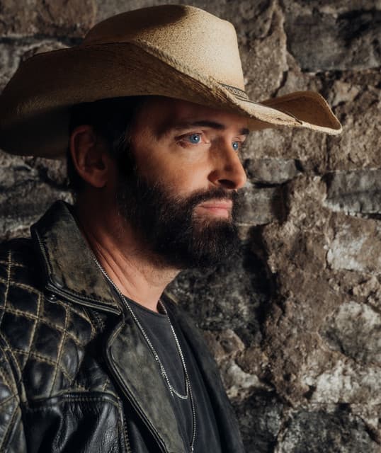 Dean Brody artist profile image