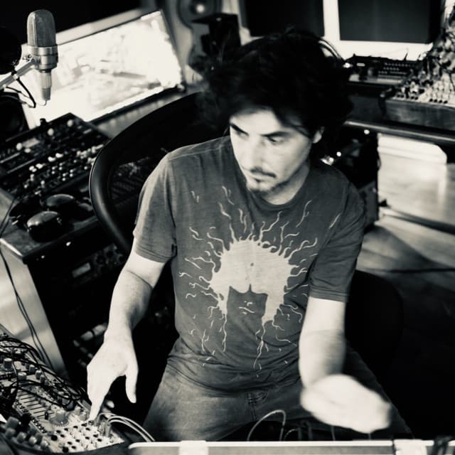 Amon Tobin artist profile image