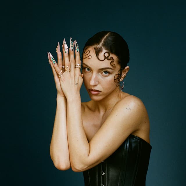 Stella Talpo artist profile image