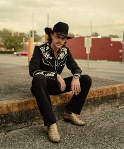 Tyler Halverson's artist profile image