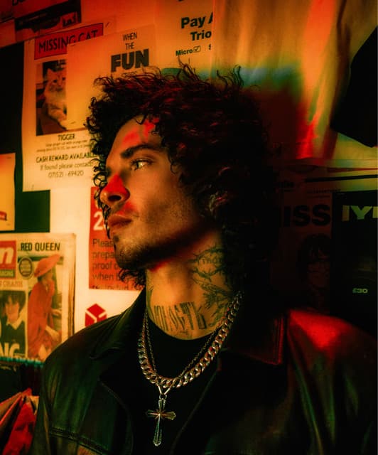 Julian Perretta artist profile image