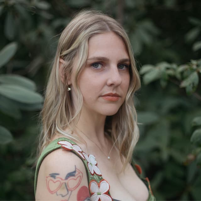Dori Freeman artist profile image