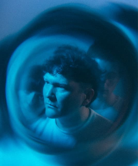 Pale Blue Eyes artist profile