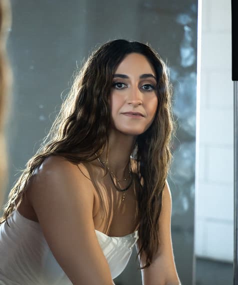 Cat Calabrese artist profile image