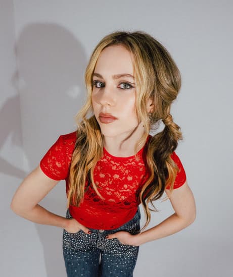 Kacey Fifield artist profile image