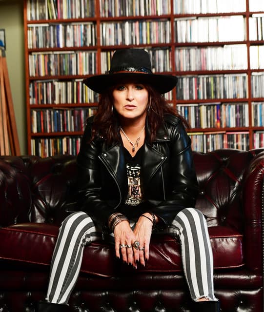 Jayne Denham artist profile image